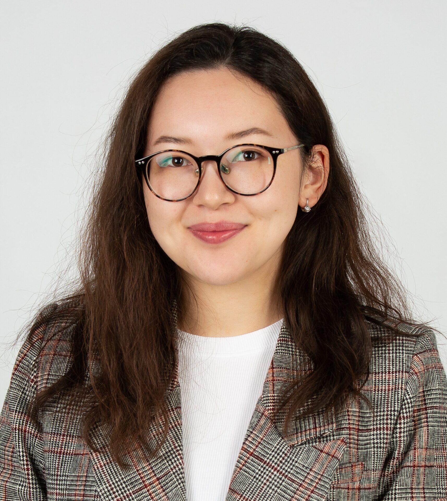 Head and shoulders of Kamila Aitzhanova
